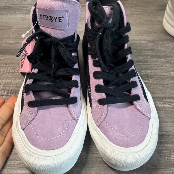 STRØYE Trust None- Purple and Black size 3 high tops - Picture 5 of 10